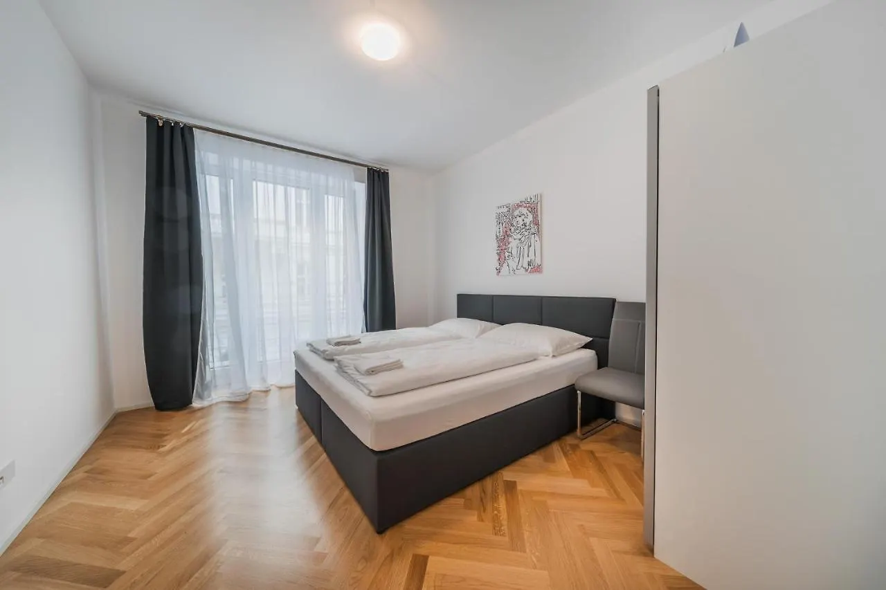 Edelweiss City Apartments State Opera Wien